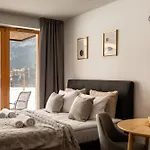 Enklawa Polany - Scenic Mountain View Retreat With Natural Pool By Downtown * 코스실리스코