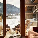 Enklawa Polany - Scenic Mountain View Retreat With Natural Pool By Downtown 아파트 코스실리스코
