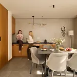 아파트 Enklawa Polany - Scenic Mountain View Retreat With Natural Pool By Downtown 코스실리스코