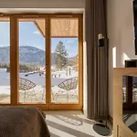 Enklawa Polany - Scenic Mountain View Retreat With Natural Pool By Downtown 아파트
